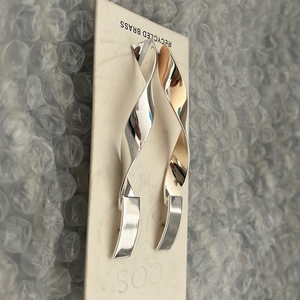 COS Recycled Brass Modern Silver Twist Earrings - Picture 3 of 11